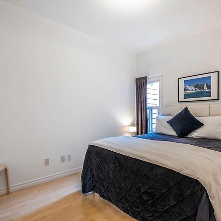 Modern Ossington 1 Bedroom Apartment Toronto Exterior photo