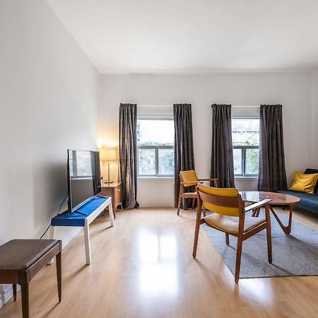 Modern Ossington 1 Bedroom Apartment Toronto Exterior photo