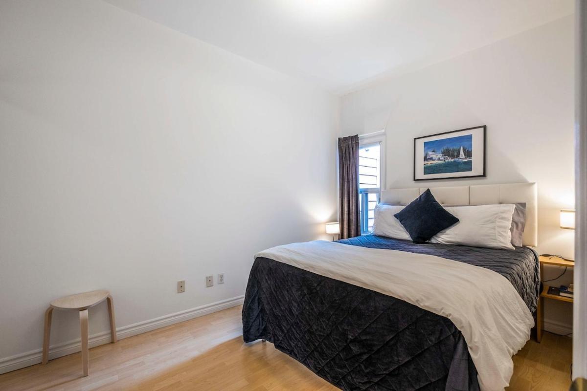 Modern Ossington 1 Bedroom Apartment Toronto Exterior photo